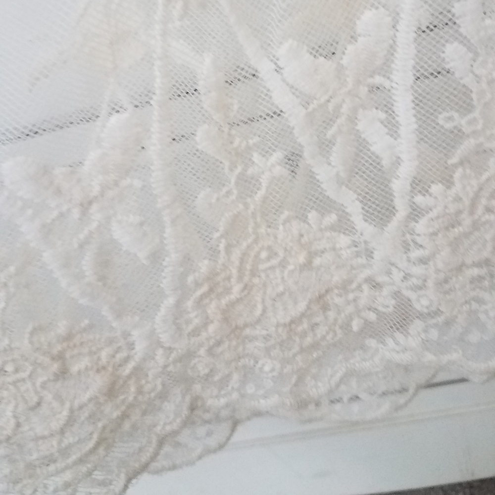 Lace Robe - Picture 2 of 2